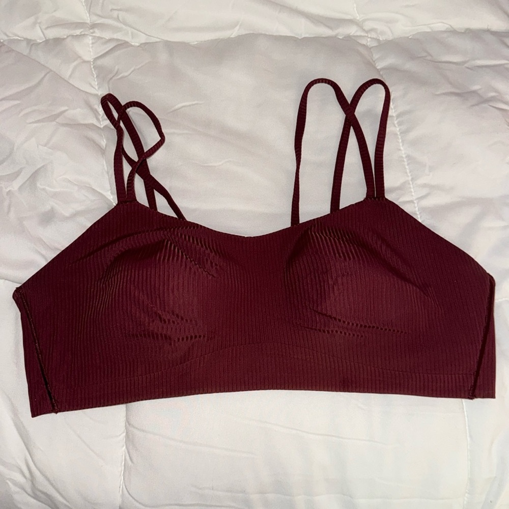 NWOT LULULEMON LIKE A CLOUD BRA - RIBBED